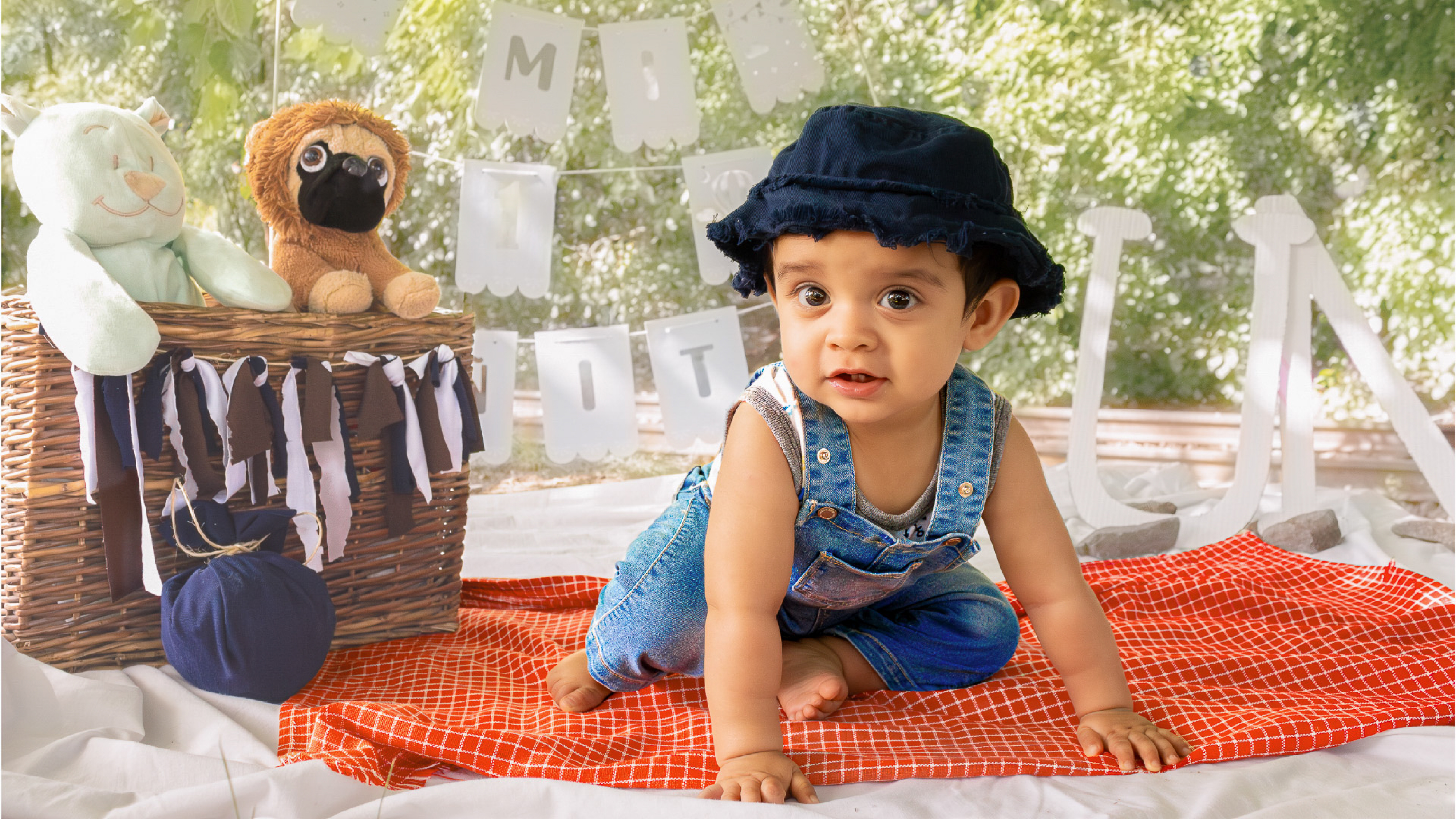 Foto primer año de un nene